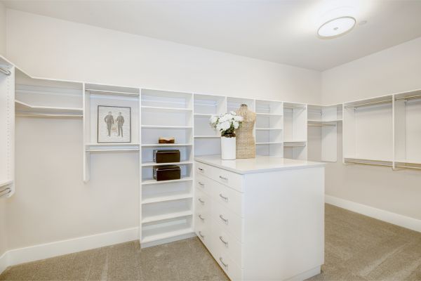 Cedar Rapids Closet and Shelving Service
